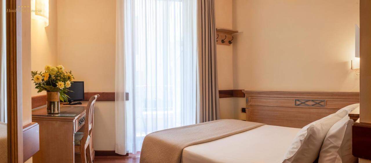 Hotel Villa Venezia Grado Bagian luar foto