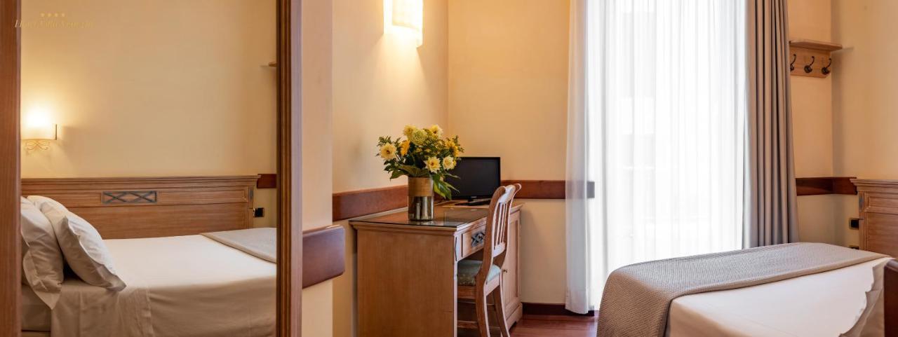 Hotel Villa Venezia Grado Bagian luar foto