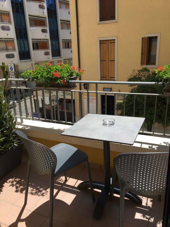 Hotel Villa Venezia Grado Bagian luar foto
